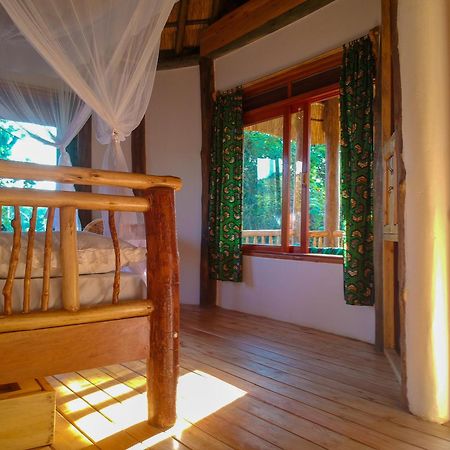 Lake Nkuruba Nature Reserve Hotel Durama ภายนอก รูปภาพ