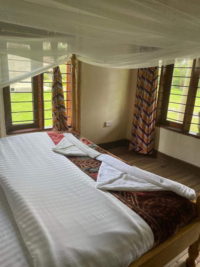 Lake Nkuruba Nature Reserve Hotel Durama ภายนอก รูปภาพ